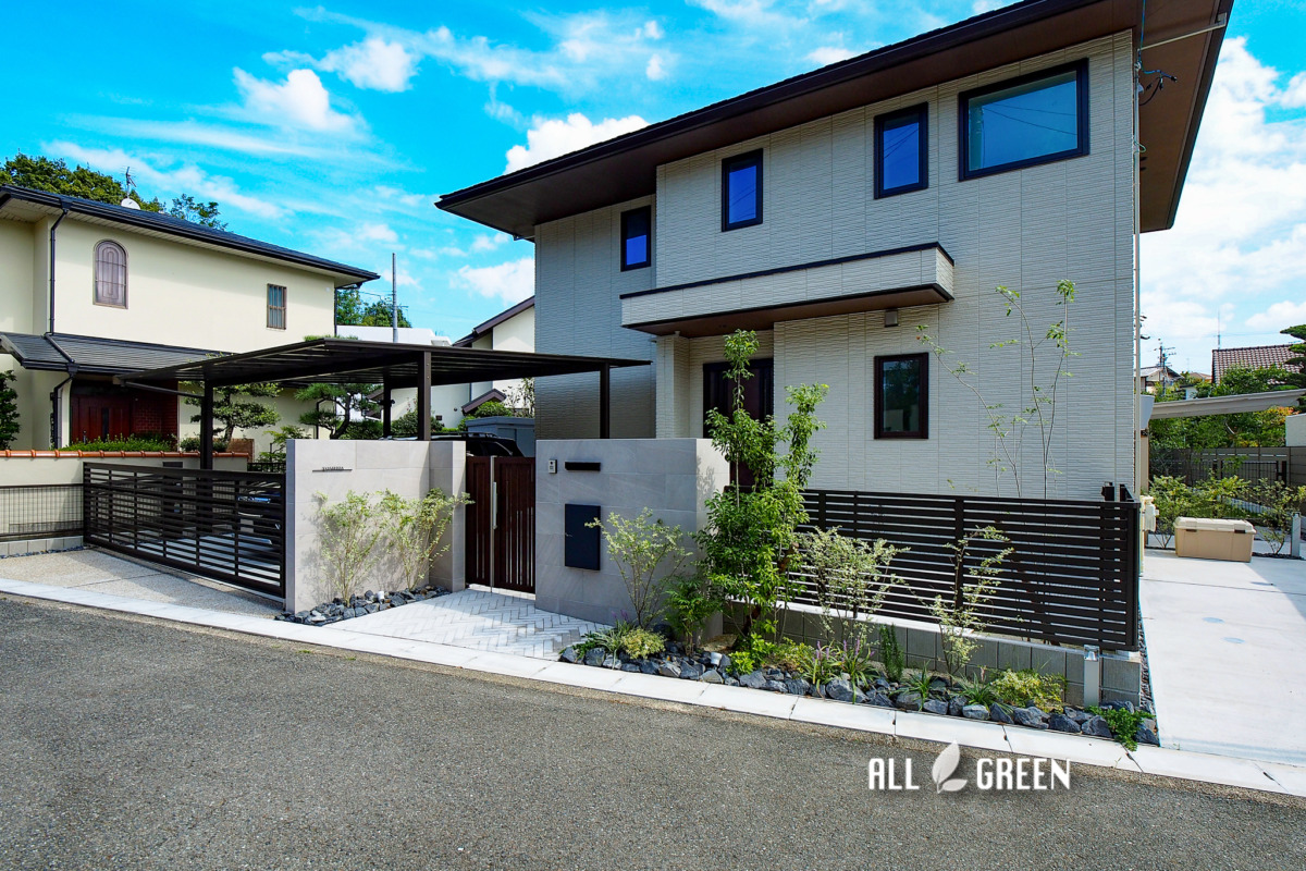 名古屋市守山区 広大なお庭には天然芝！愛犬も大満足のドッグランが